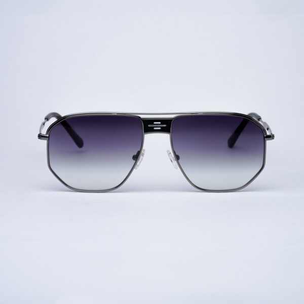 Essilor011029