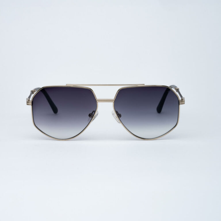 Color-1 Essilor012063