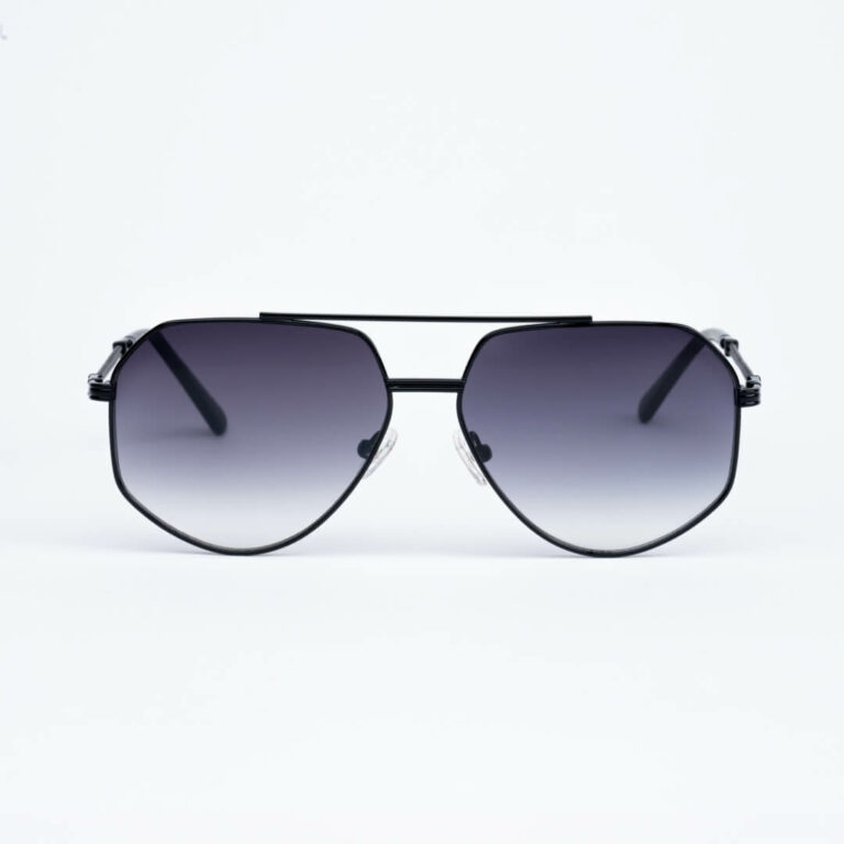 Color-3 Essilor012063